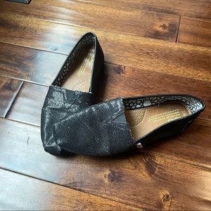 Women’s TOMS Fabric Shoes Black Sparkle Size 7
